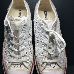Vntg Womens Converse LACE CROCHET SNEAKERS Size 8